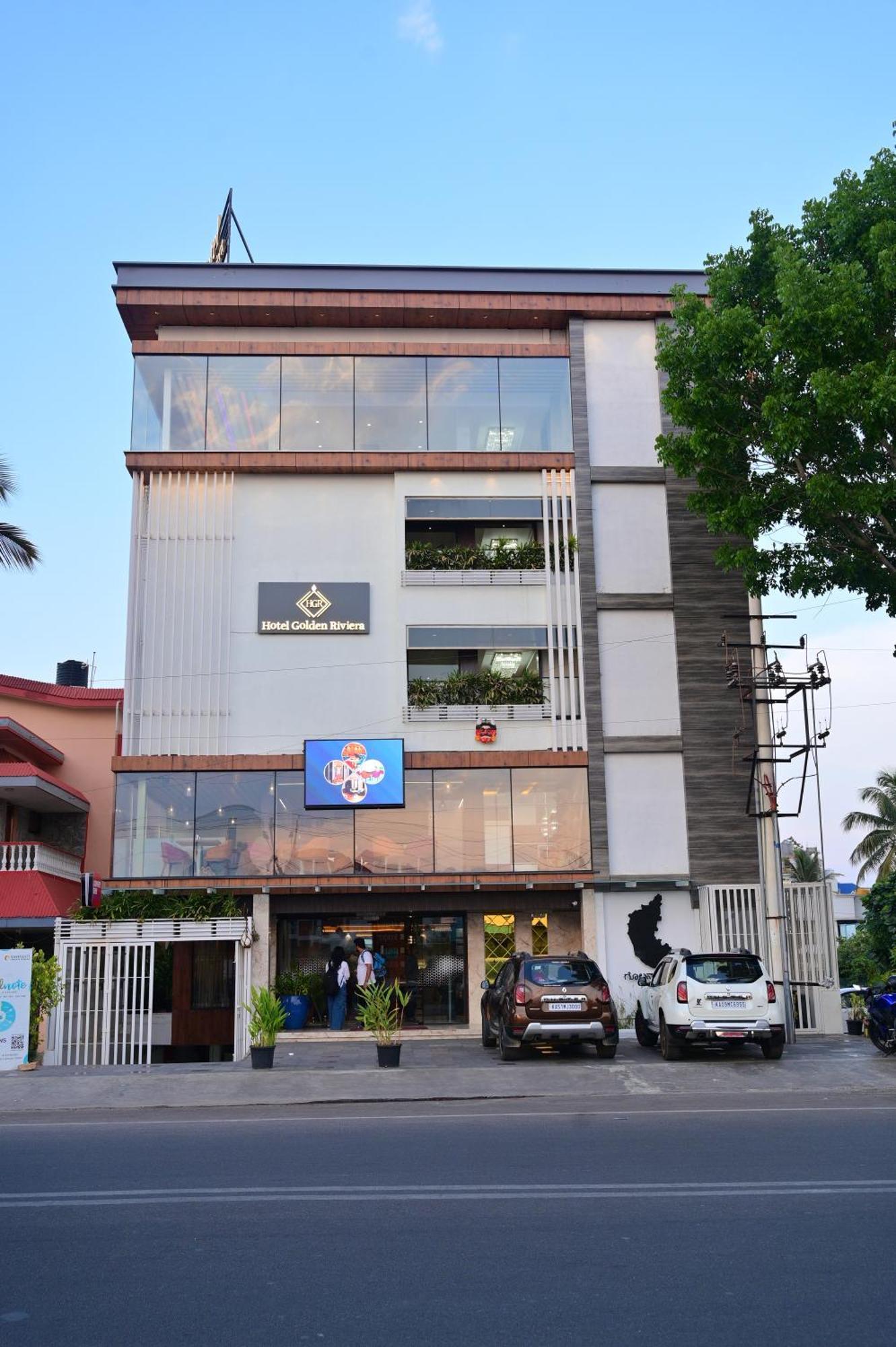 Hotel Golden Riviera マイソール エクステリア 写真